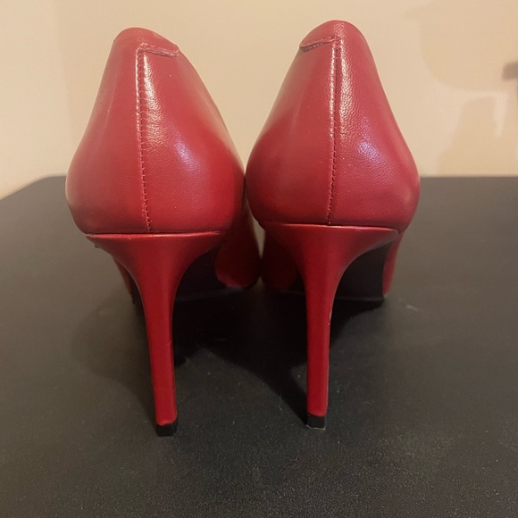 Size 8 le chateau - Picture 3 of 4